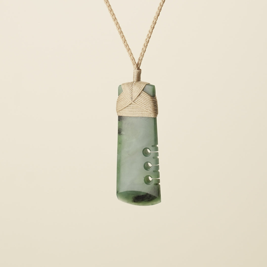 Notched Toki Kawakawa Pounamu Medium Large Pendant