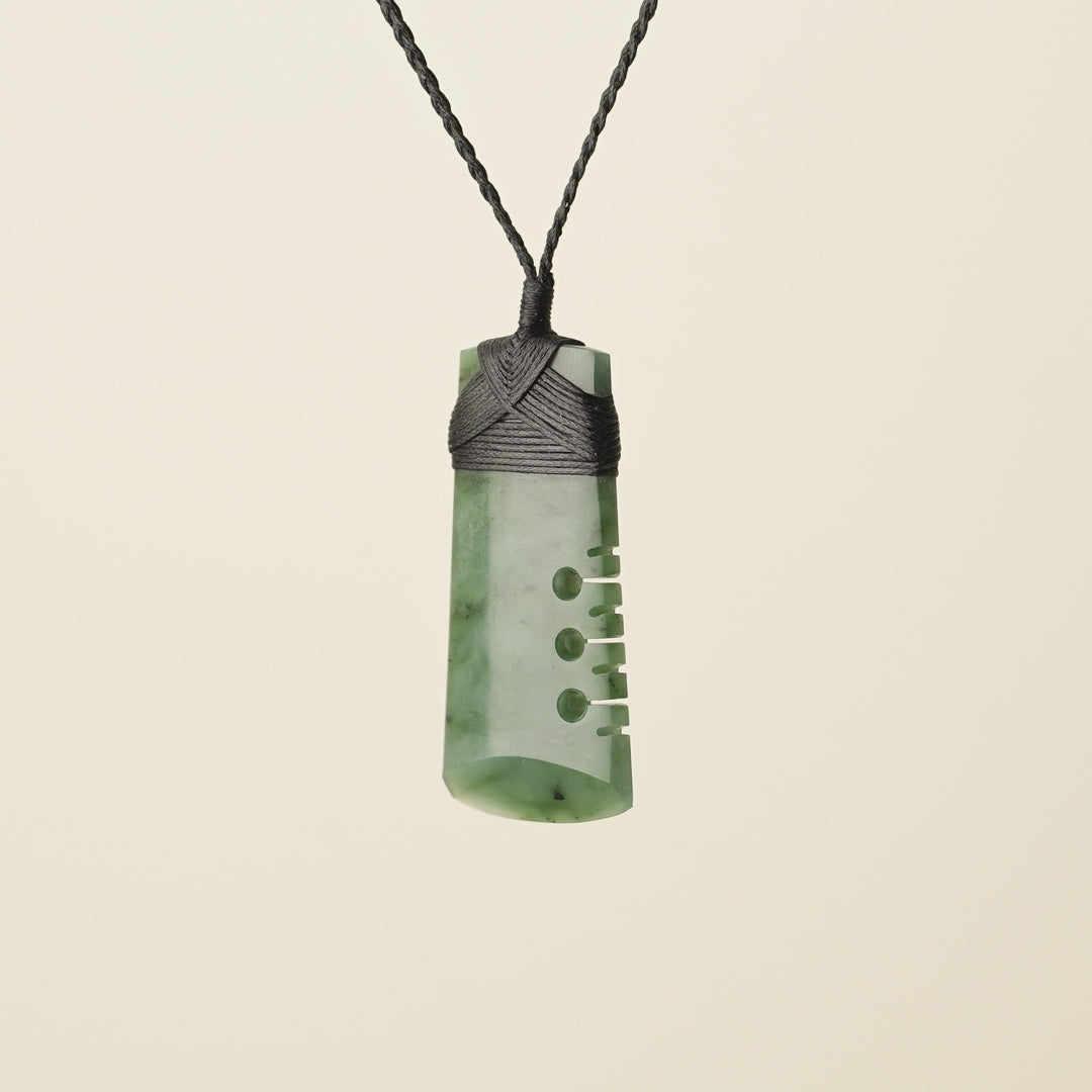 Notched Toki Kawakawa Pounamu Medium Large Pendant