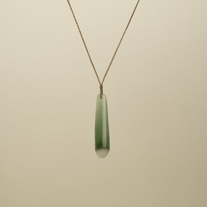 Roimata Medium Pounamu Pendant