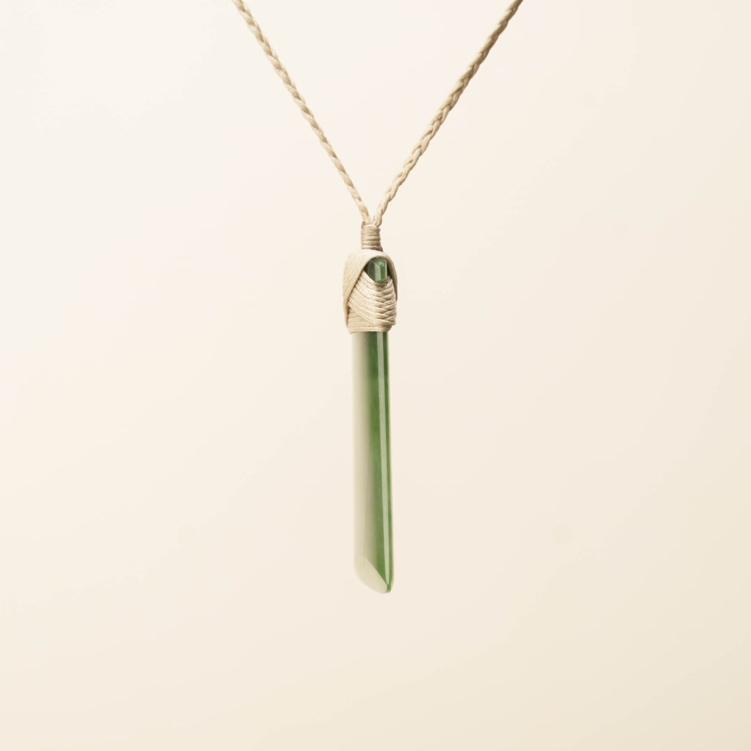 Kahurangi Medium Pounamu Toki Pendant, Tan Binding