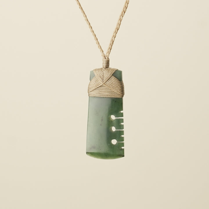 Notched Toki Kawakawa Pounamu Medium Pendant
