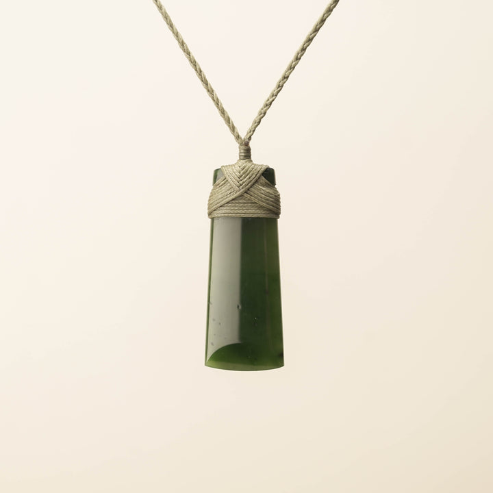 Kawakawa Medium Pounamu Toki Pendant, Khaki Binding