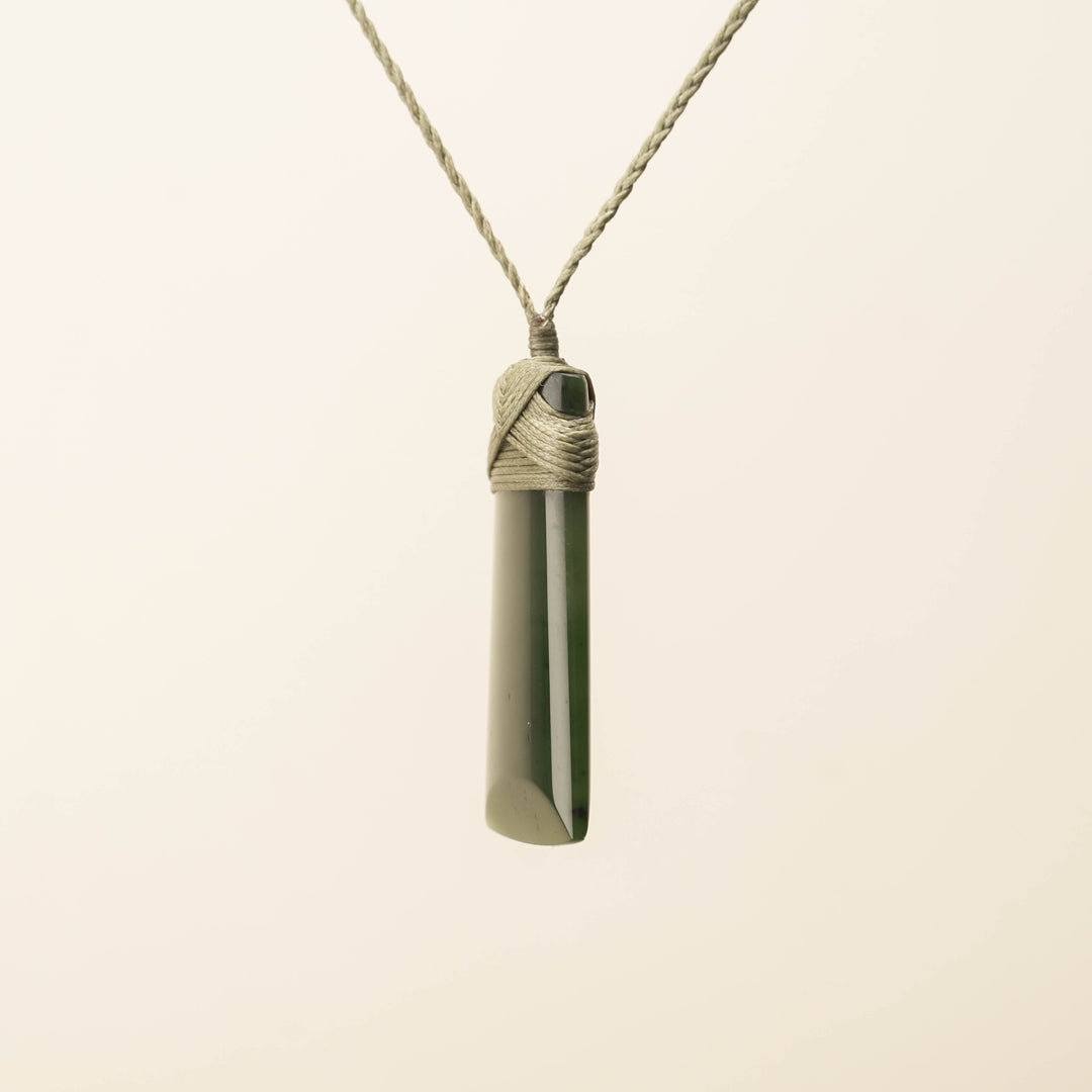 Kawakawa Medium Pounamu Toki Pendant, Khaki Binding