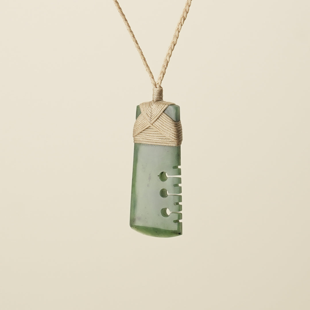Notched Toki Kawakawa Pounamu Medium Pendant
