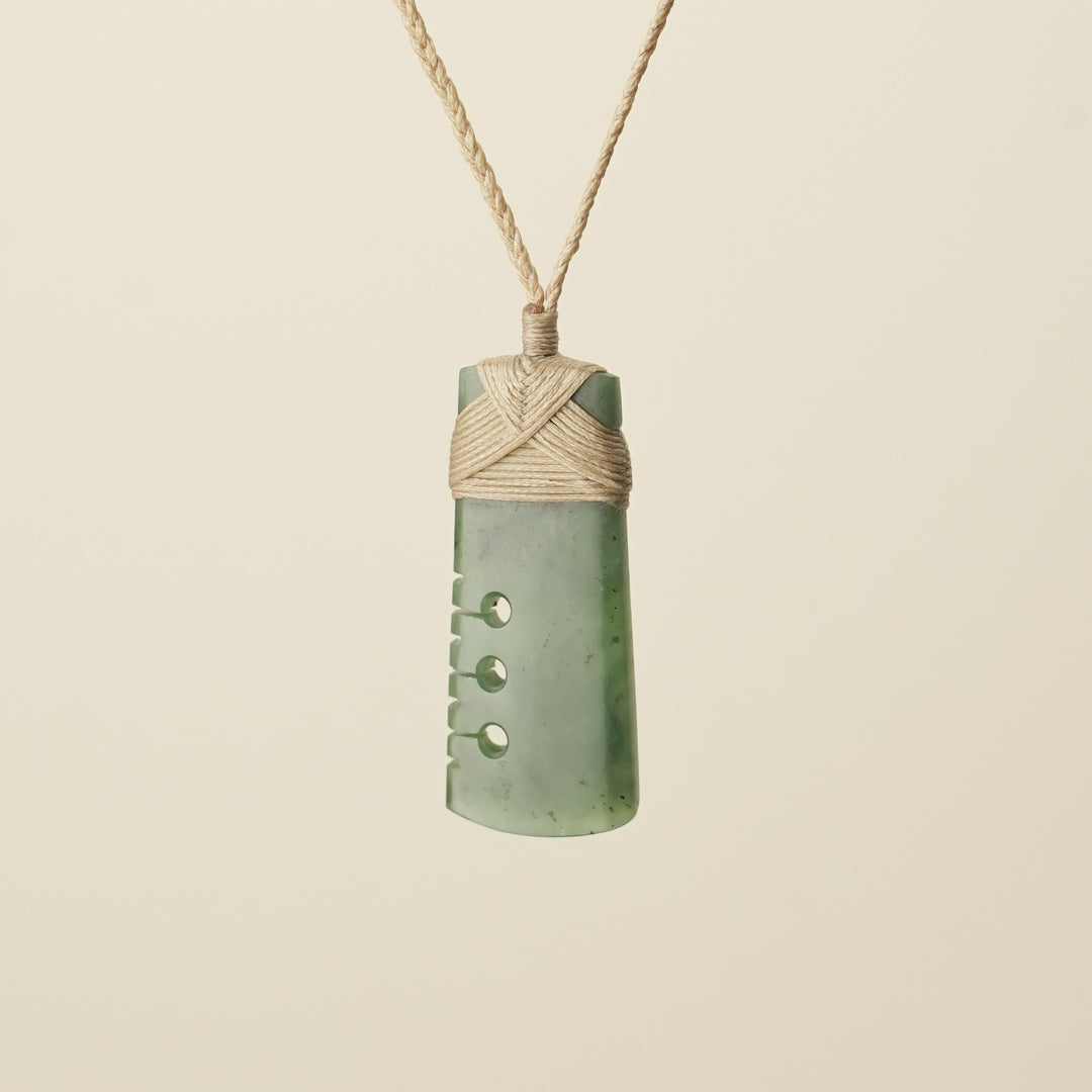 Notched Toki Kawakawa Pounamu Medium Pendant