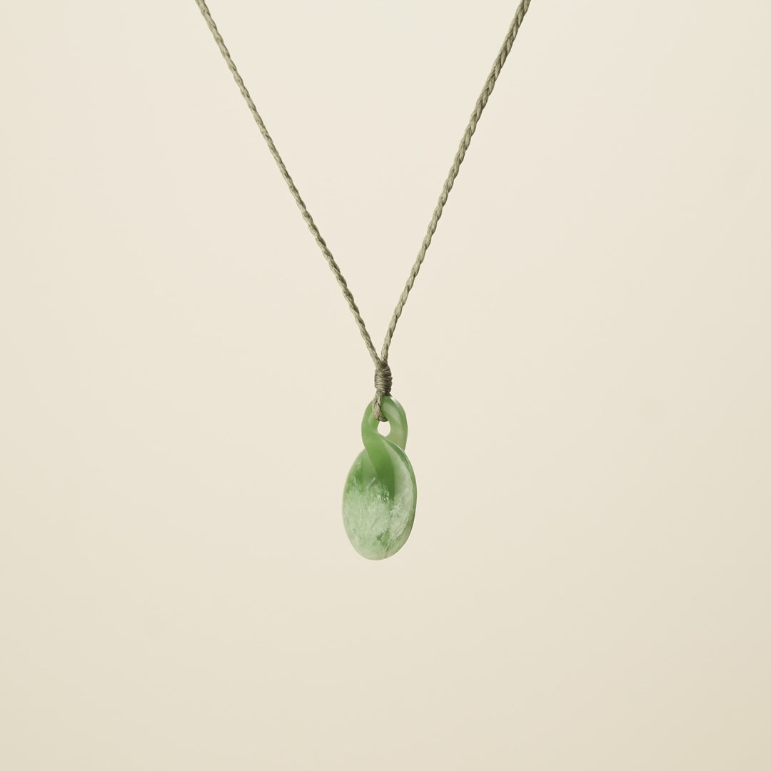 Pikorua Greenstone Small – Pendant