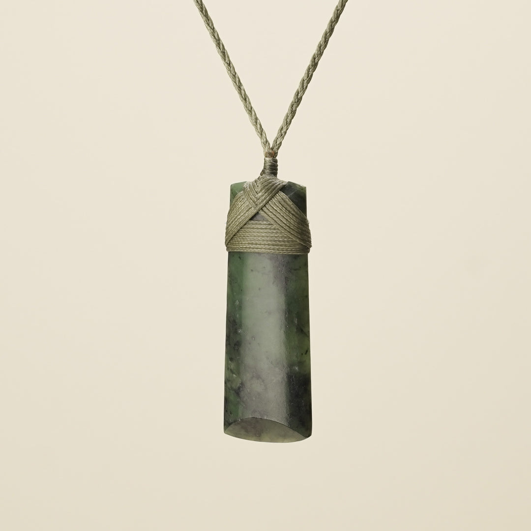 Toki Medium, Khaki Binding