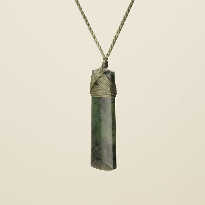 Toki Medium, Khaki Binding
