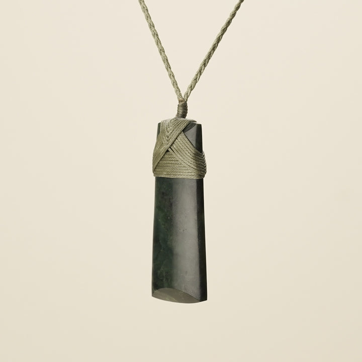 Toki Medium, Khaki Binding