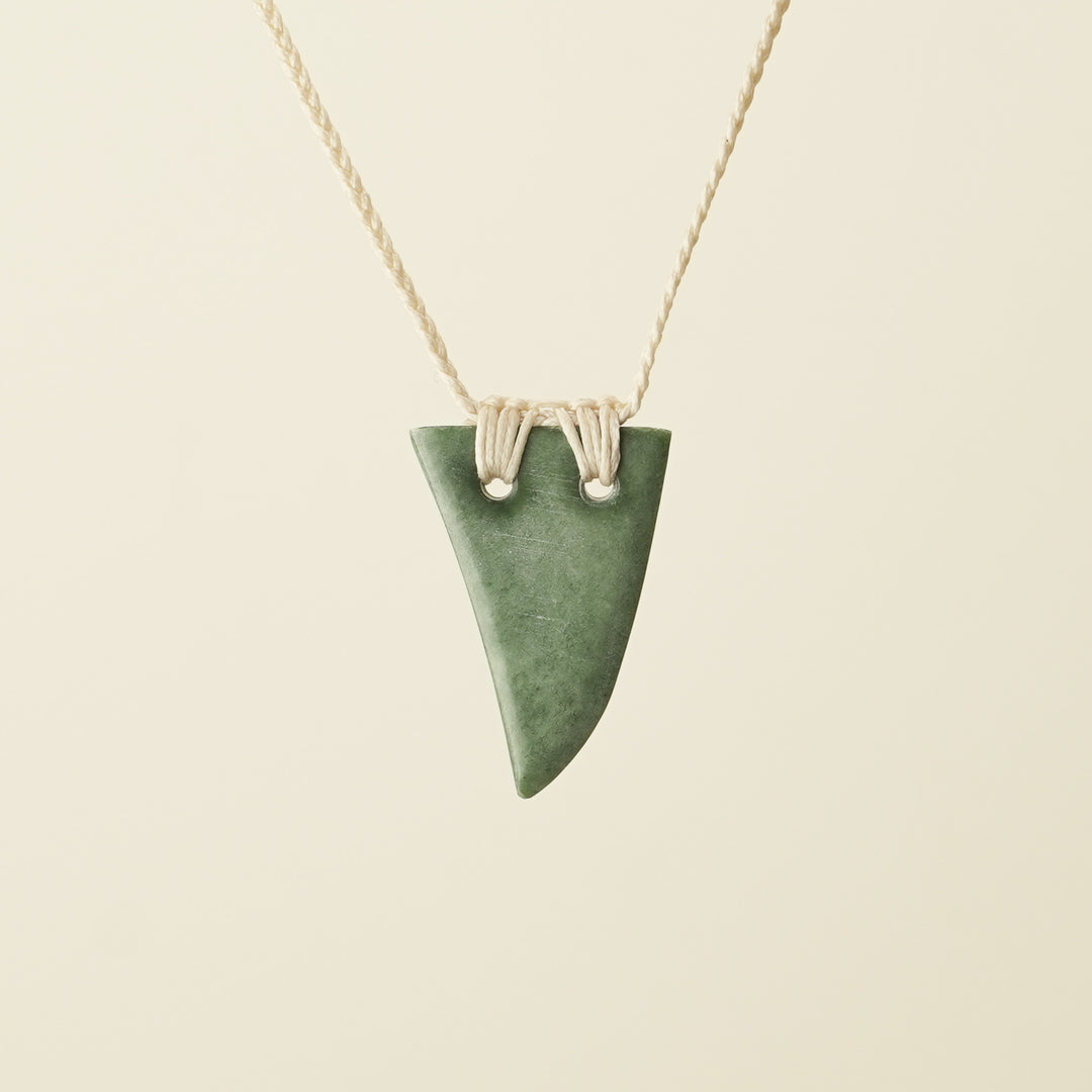 Niho Tooth Inanga Pounamu Small Pendant