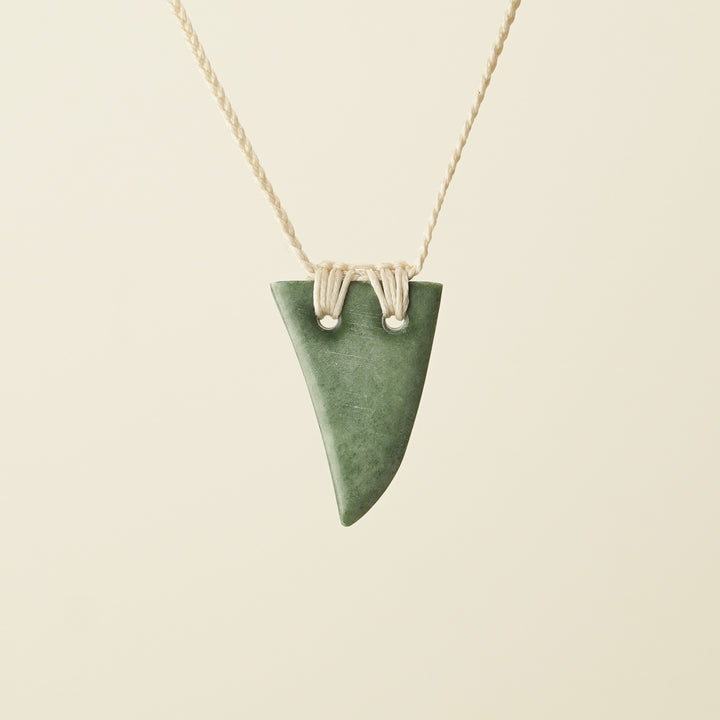 Niho Tooth Inanga Pounamu Small Pendant