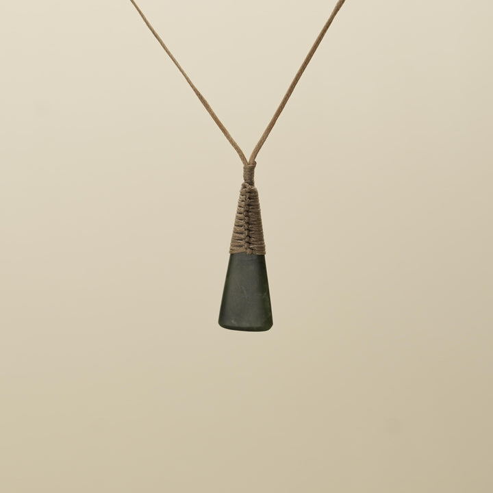 Kawakawa Small Toki Pounamu Pendant