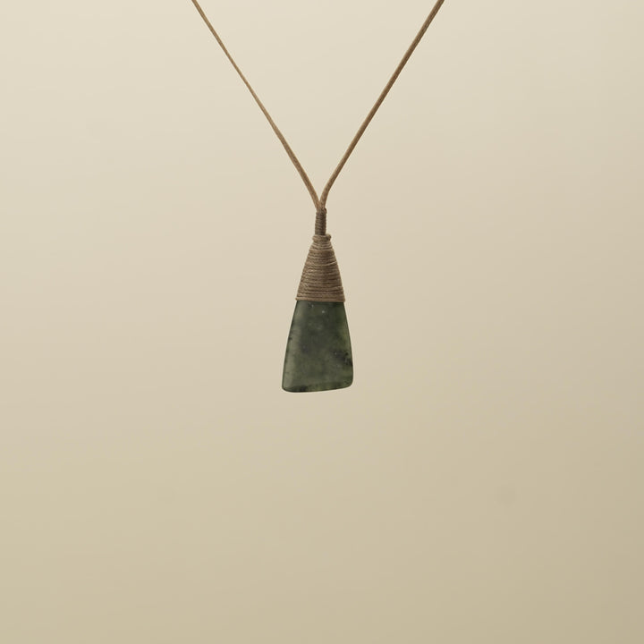 Kawakawa Small Toki Pounamu Pendant