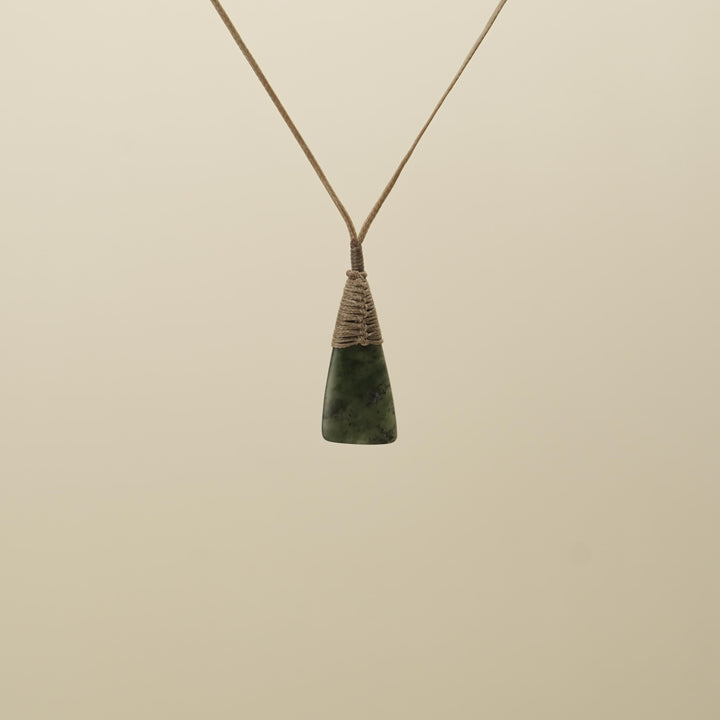Kawakawa Small Toki Pounamu Pendant