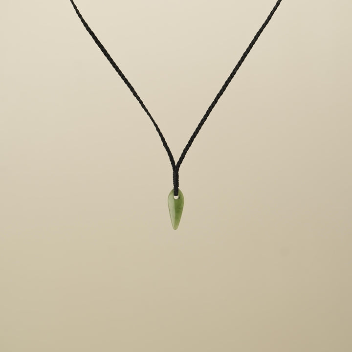 Kahurangi XS Niho Pounamu Pendant, Black Binding