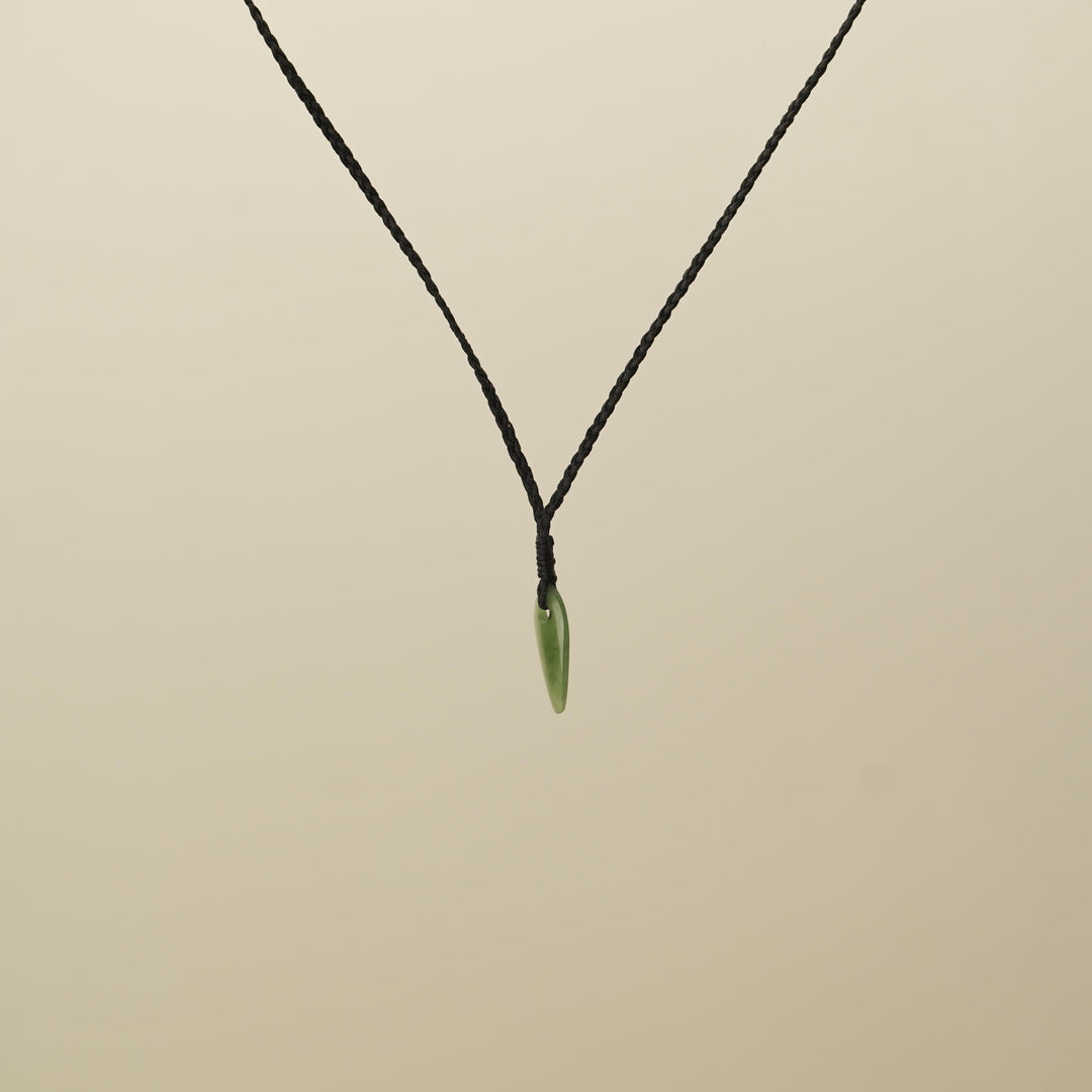 Kahurangi XS Niho Pounamu Pendant, Black Binding