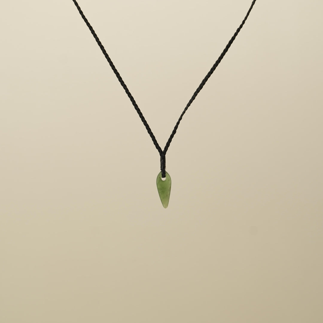Kahurangi XS Niho Pounamu Pendant, Black Binding