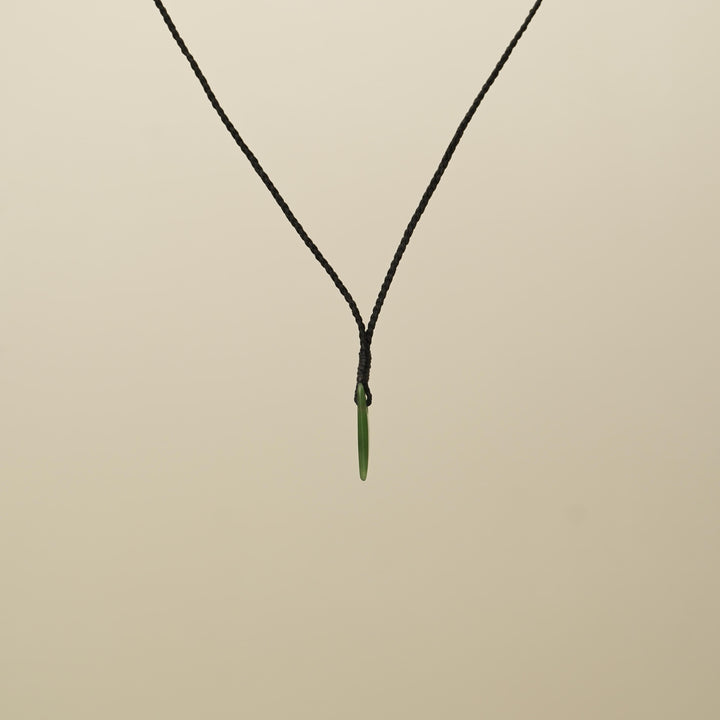 Kahurangi XS Niho Pounamu Pendant, Black Binding
