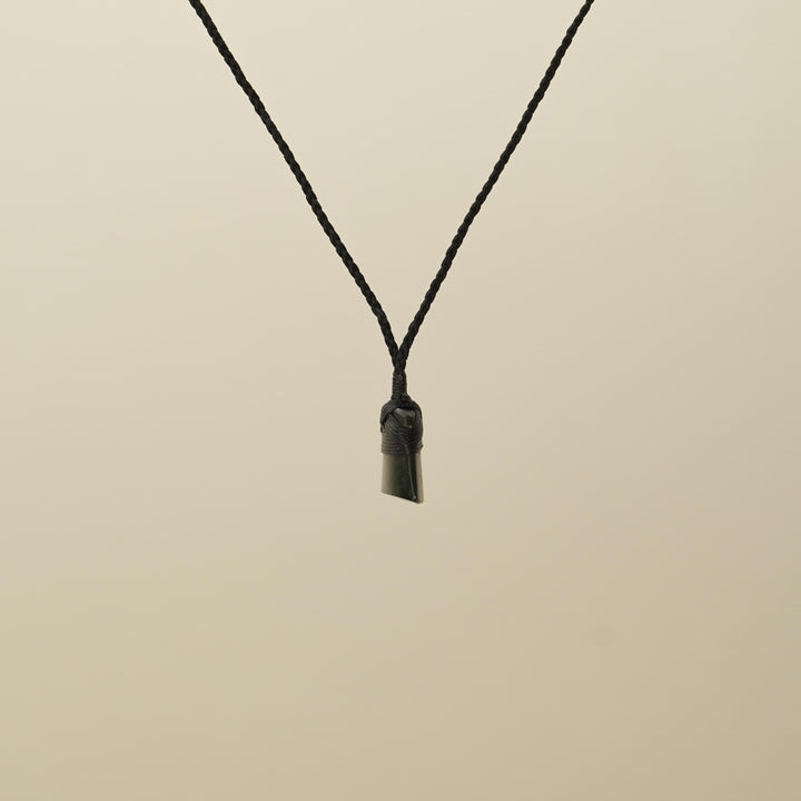Kawakawa XS Toki Pounamu Pendant, Black Binding