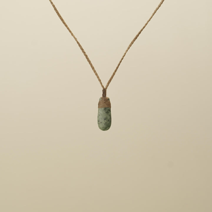 Inanga XS Roimata Pounamu Pendant, Tan Binding