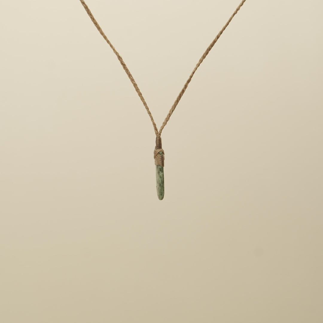 Inanga XS Roimata Pounamu Pendant, Tan Binding