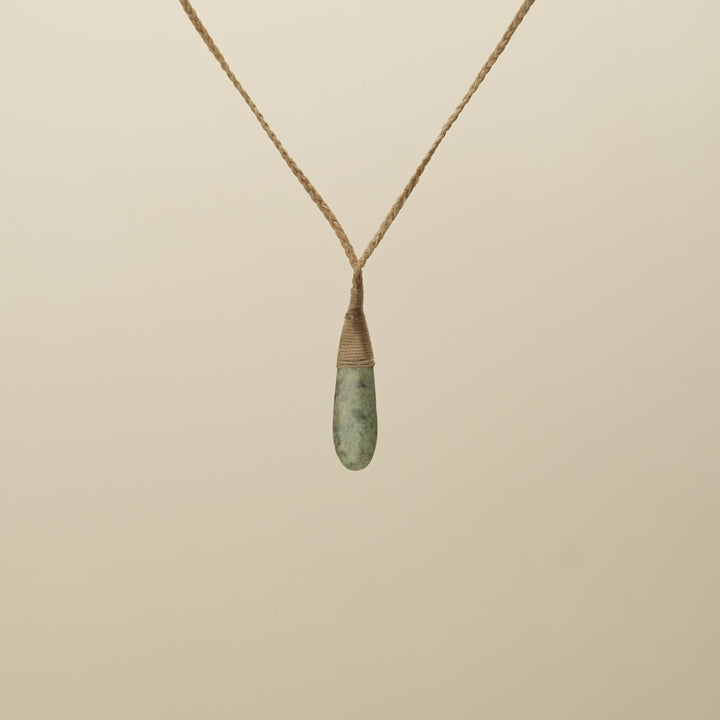 Inanga XS Roimata Pounamu Pendant, Tan Binding