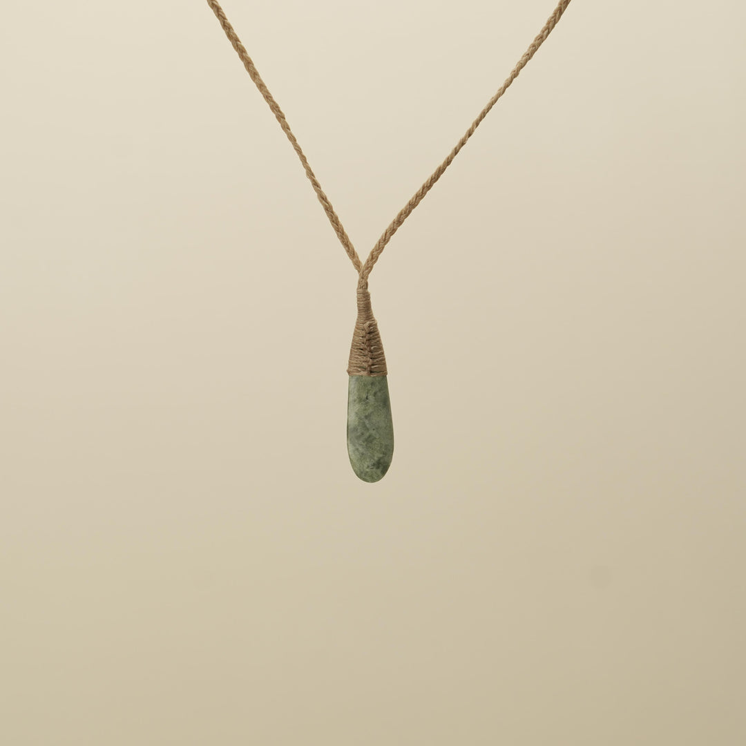 Inanga XS Roimata Pounamu Pendant, Tan Binding
