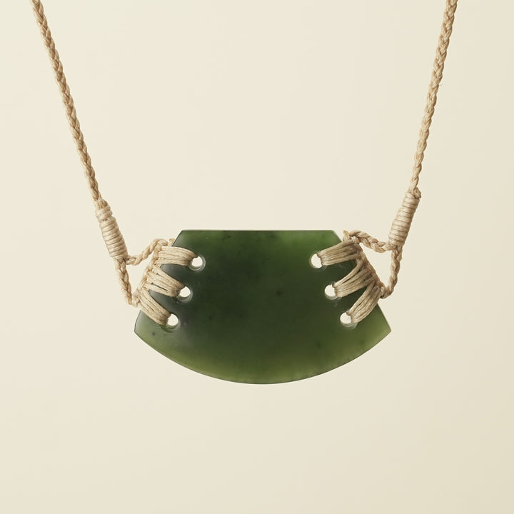 Kōuma Breastplate Kahurangi Pounamu Medium Pendant