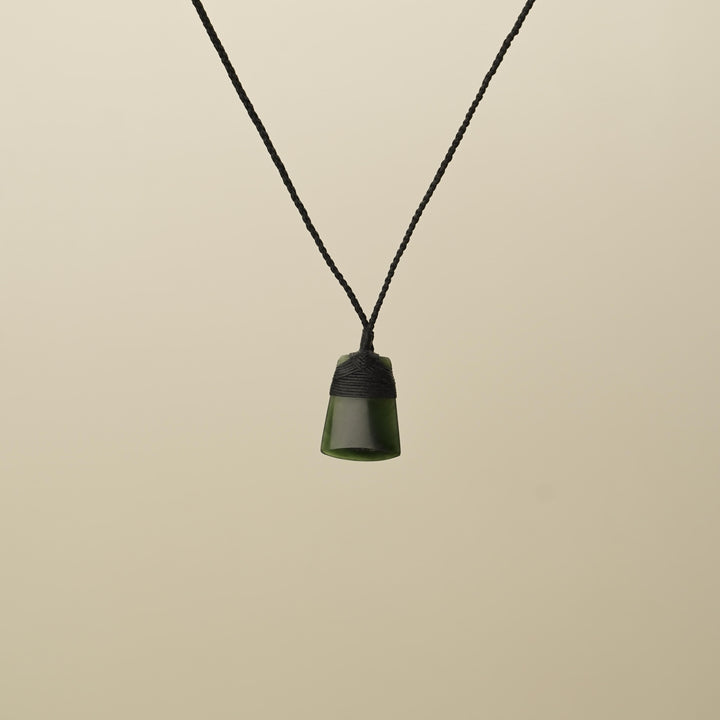 Kawakawa Pounamu Small Toki Pendant