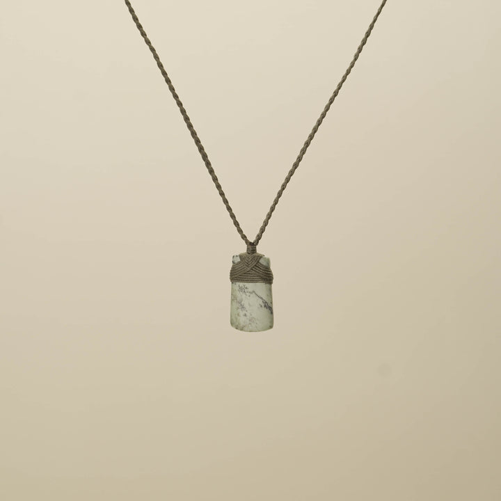 Kōkopu XS Toki Pounamu Pendant, Khaki Binding