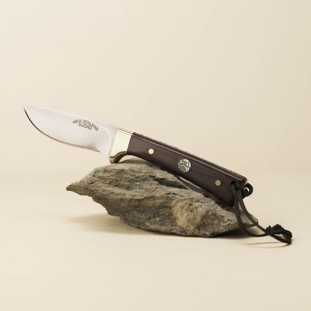 Drop-Point Damascus Sporting Knife: Queen Ebony & Paua Dot