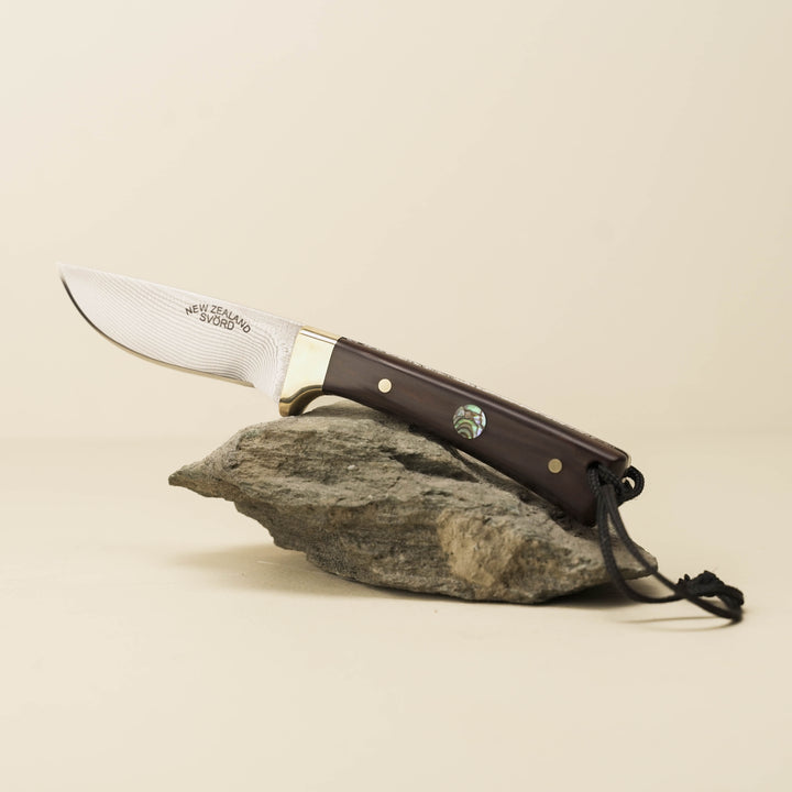 Drop-Point Damascus Sporting Knife: Queen Ebony & Paua Dot