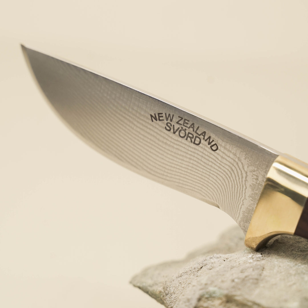Drop-Point Damascus Sporting Knife: Queen Ebony & Paua Dot