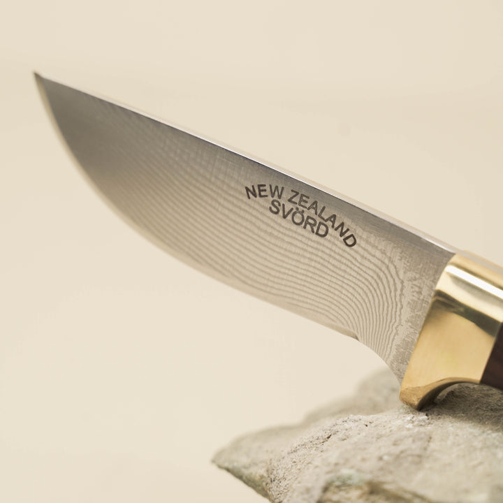 Drop-Point Damascus Sporting Knife: Queen Ebony & Paua Dot