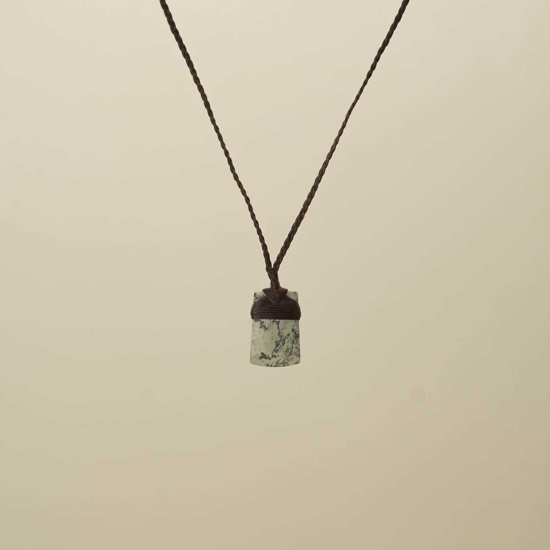Kōkopu XS Toki Pounamu Pendant, Brown Binding