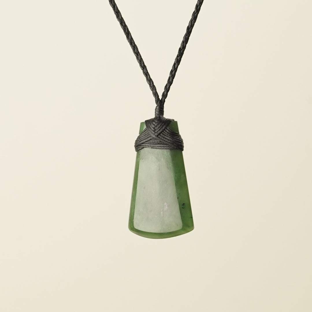 Toki Kahurangi Pounamu Medium Pendant
