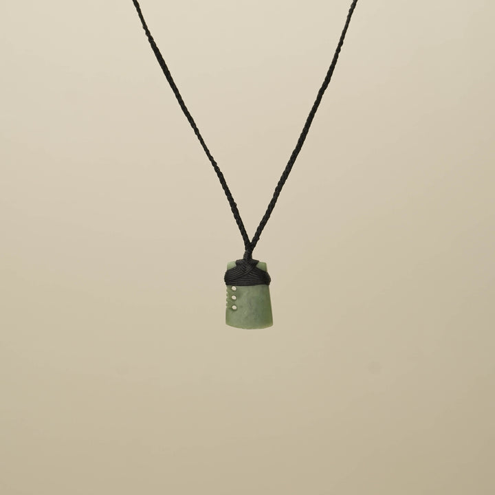 Kahurangi XS Notched Toki Pounamu Pendant, Black Binding
