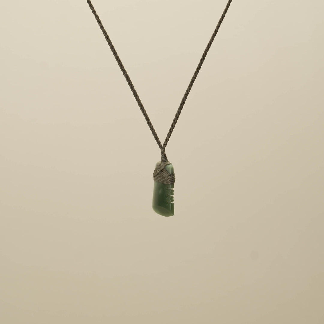 Kahurangi Inanga XS Toki Pounamu Pendant, Khaki Binding