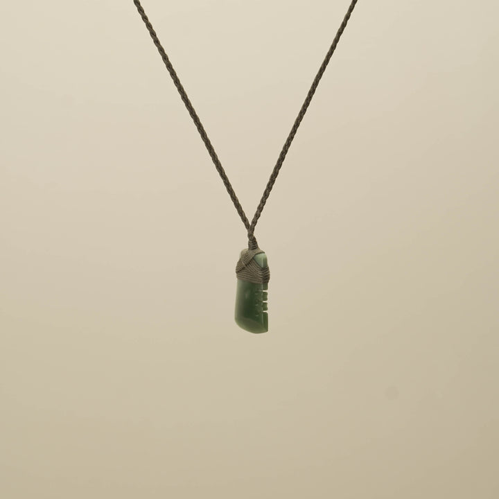 Kahurangi Inanga XS Toki Pounamu Pendant, Khaki Binding