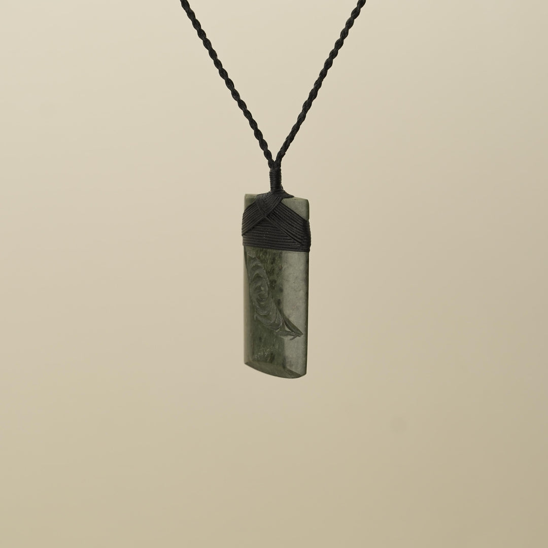 Toki Whakarei Large Pounamu Pendant
