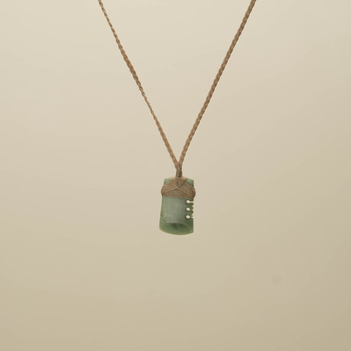 Inanga XS Notched Toki Pounamu Pendant, Tan Binding