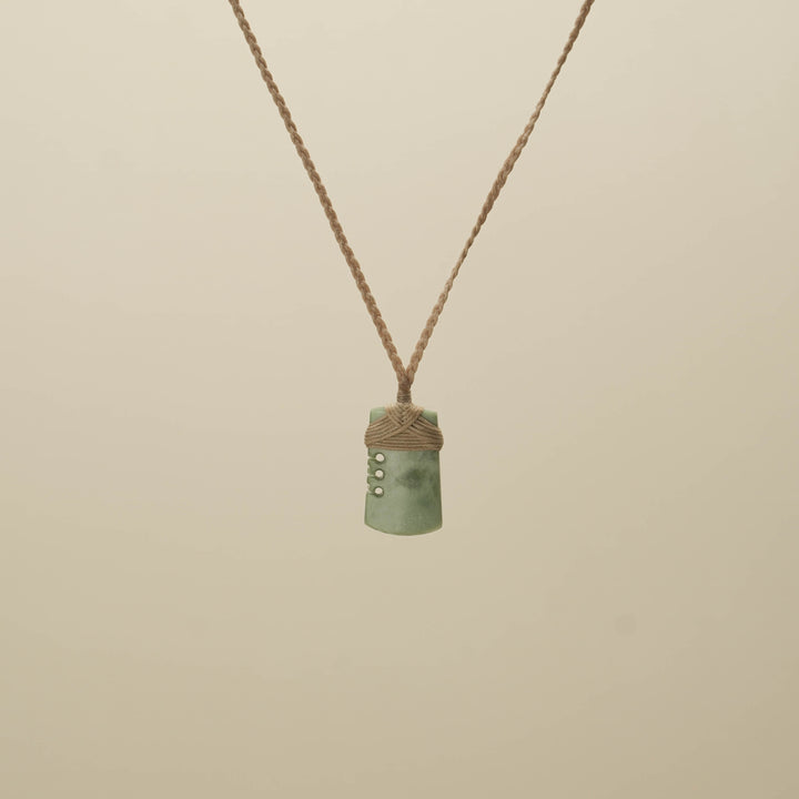 Inanga XS Notched Toki Pounamu Pendant, Tan Binding