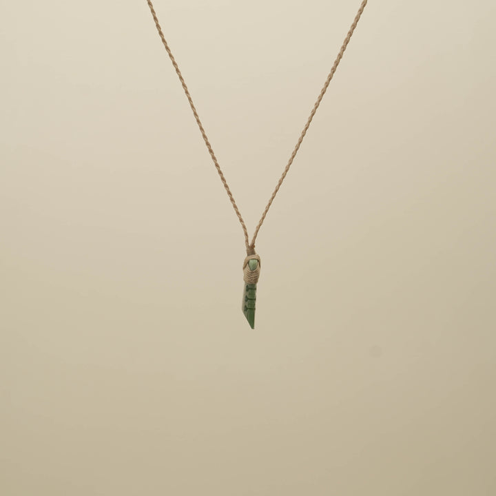 Kahurangi Inanga XS Toki Pounamu Pendant, Tan Binding