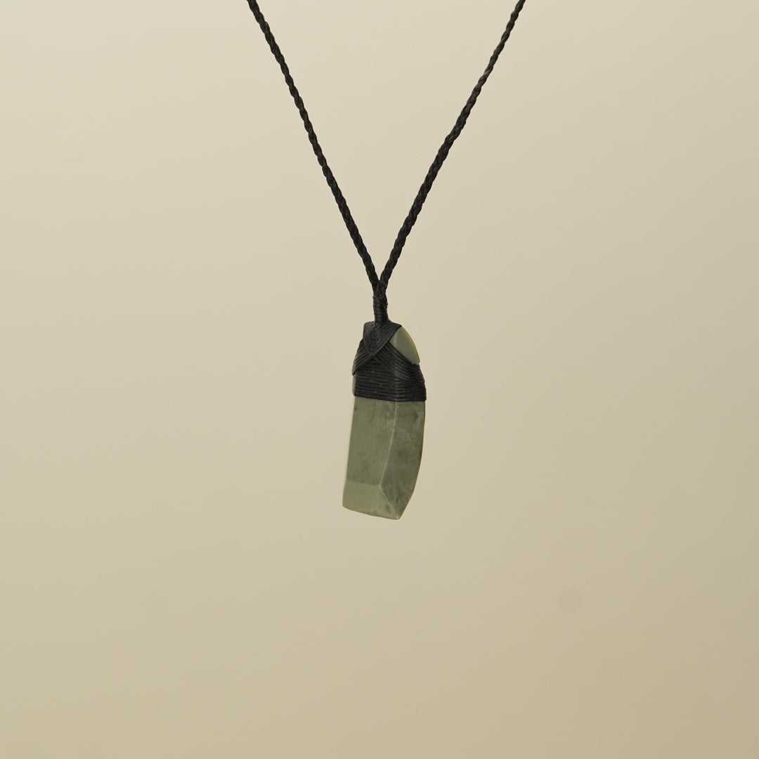 Toki Medium Pounamu Pendant