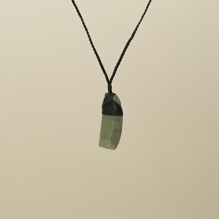 Toki Medium Pounamu Pendant