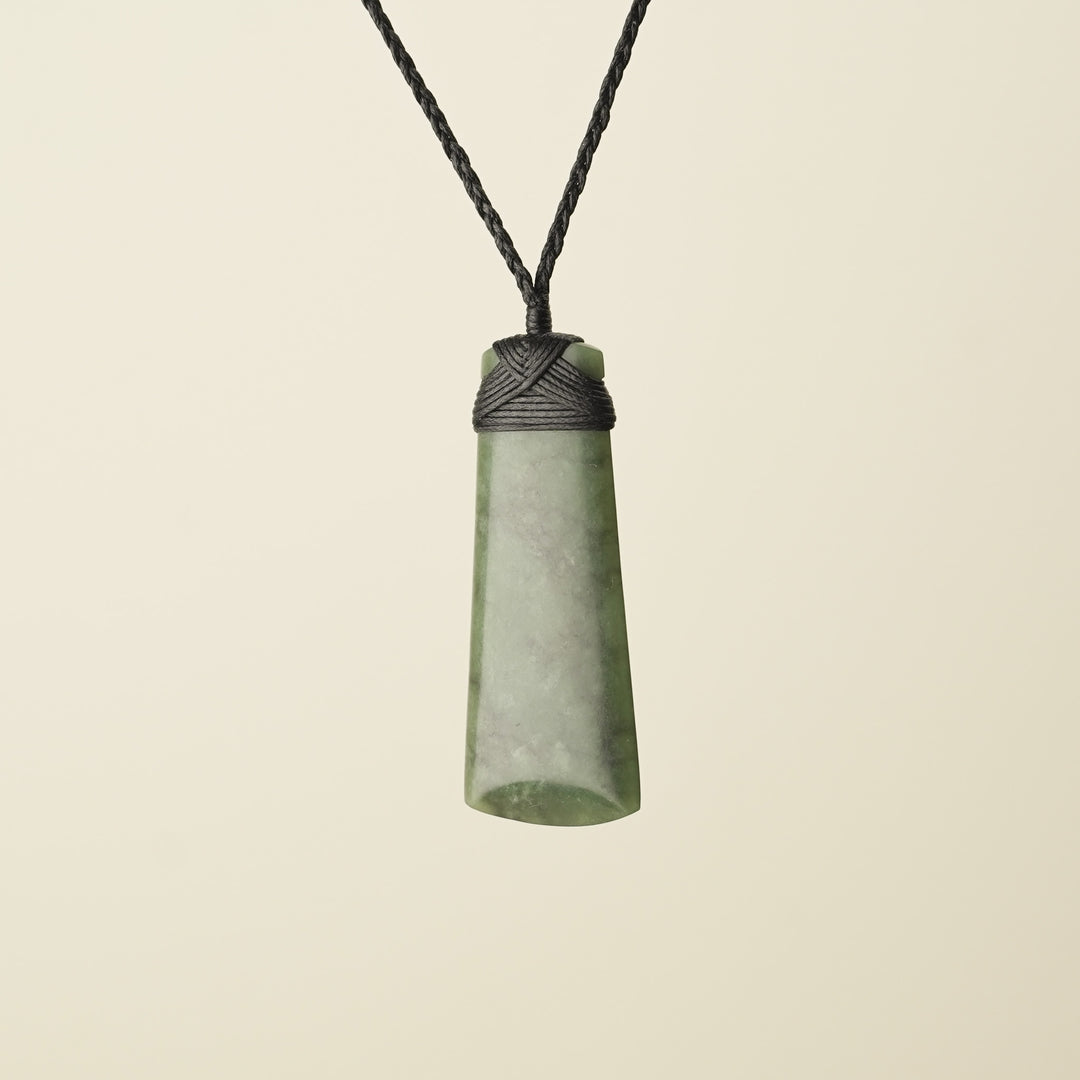 Toki Kawakawa Polished – Pounamu Medium Large Pendant