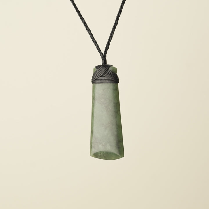 Toki Kawakawa Polished – Pounamu Medium Large Pendant