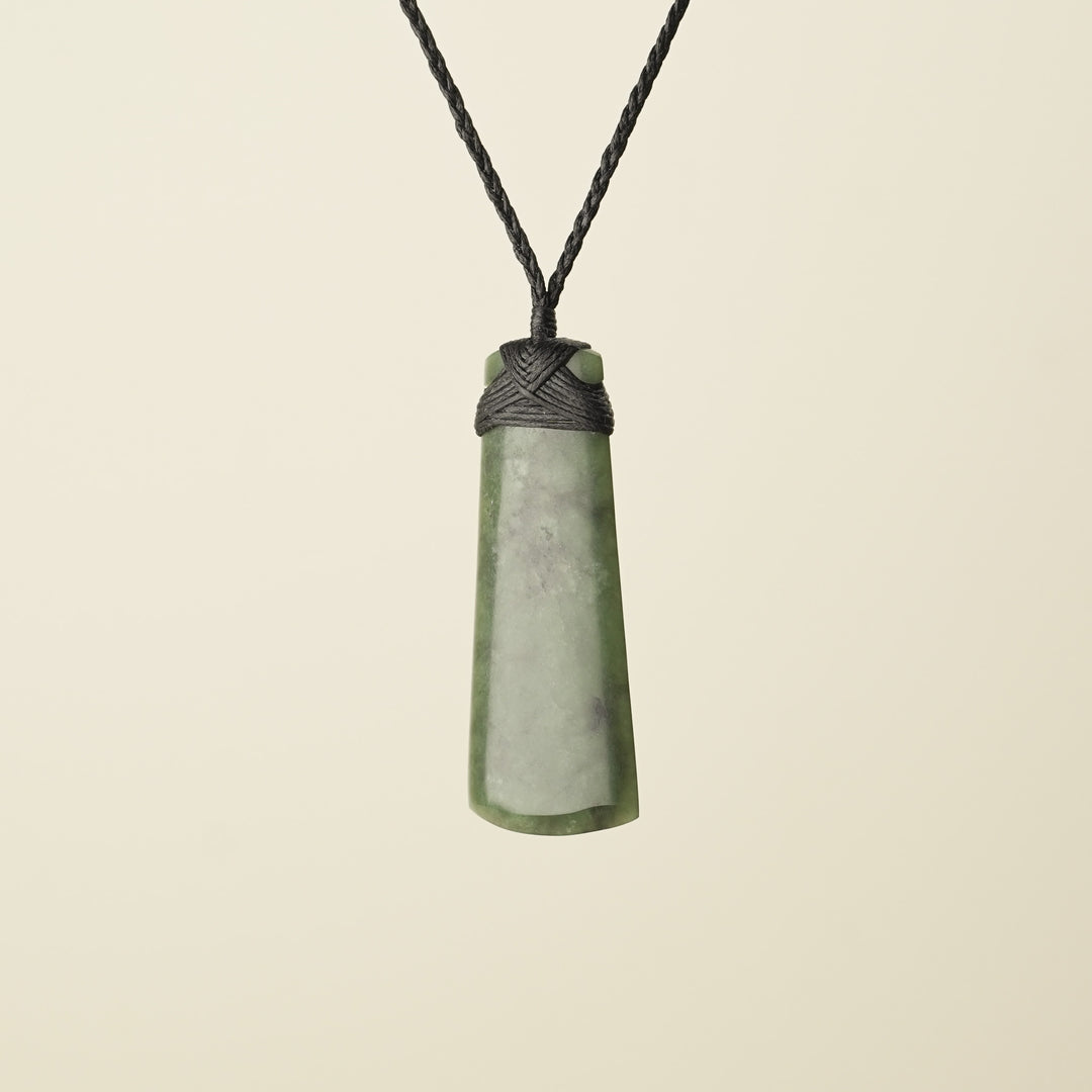Toki Kawakawa Polished – Pounamu Medium Large Pendant