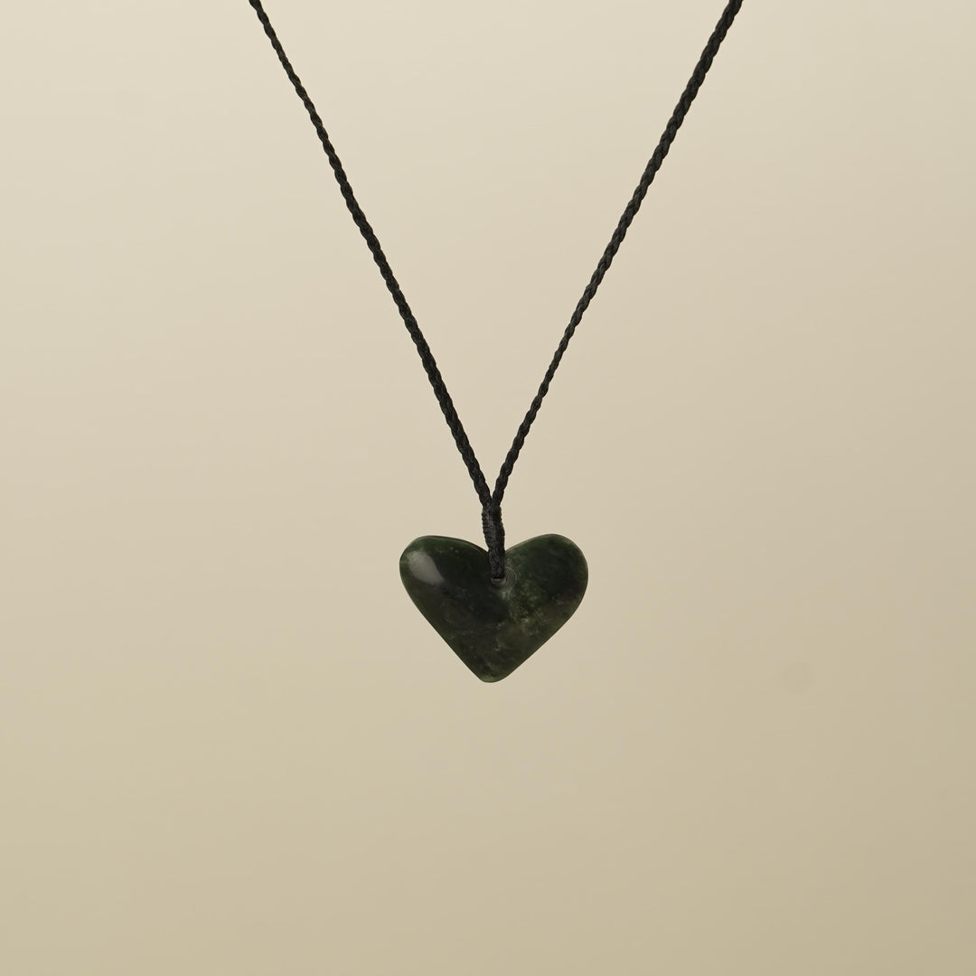 Kawakawa Small Manawa Pounamu Pendant
