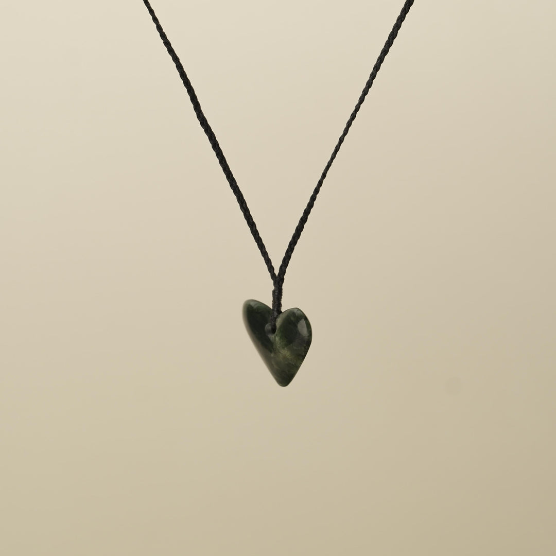Kawakawa Small Manawa Pounamu Pendant